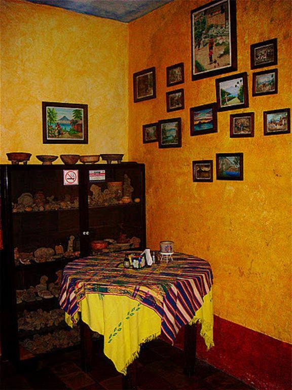 Posada Belen Museo Inn Гватемала Экстерьер фото